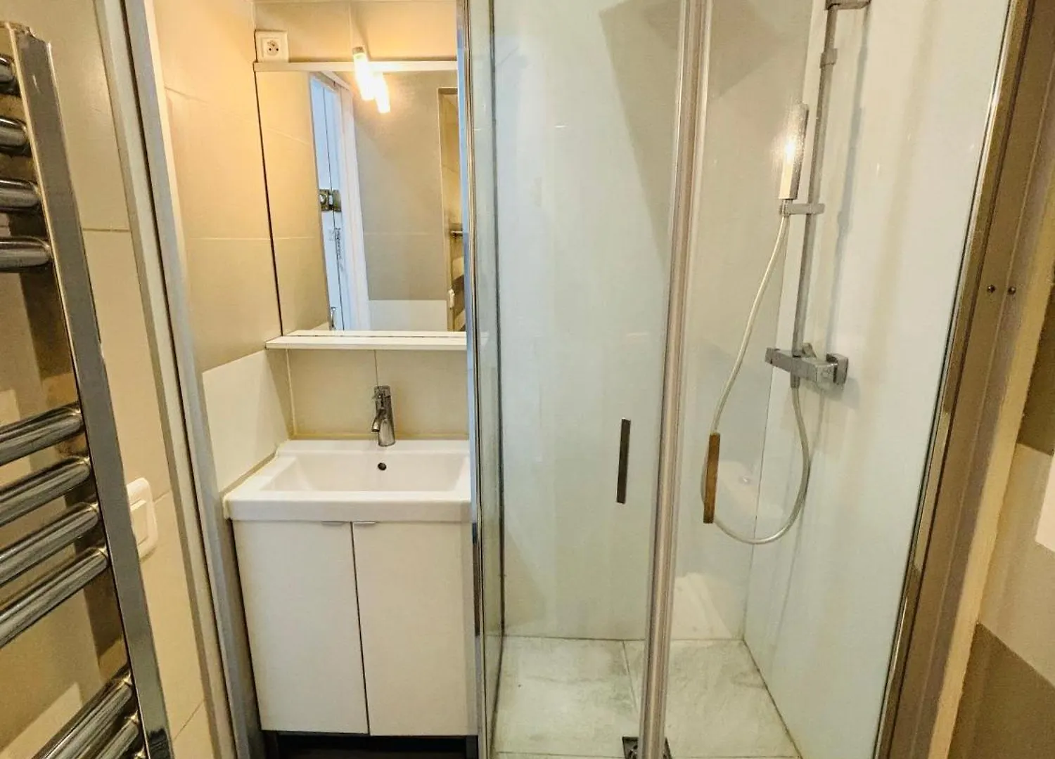 Appartement Coquet En Plein Coeur De Montmartre Paříž